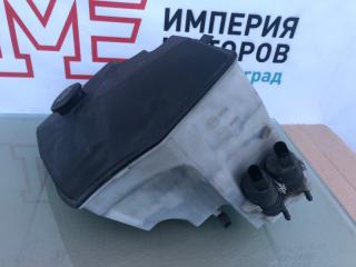 Запчасть бачок омывателя BMW X3 2008
