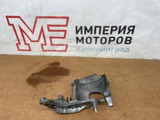 Запчасть кронштейн Peugeot 5008 2013