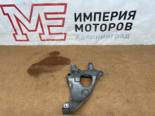 Запчасть кронштейн кондиционера Peugeot 5008 2013