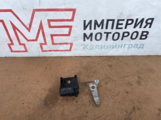 Запчасть моторчик привода заслонки печки Mitsubishi Montero Sport 2002