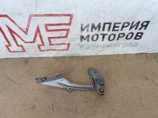 Запчасть петля капота Ford Focus 2007
