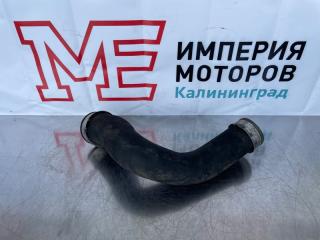 Запчасть патрубок интеркулера Volkswagen Multivan 2008