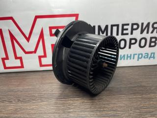 Фото запчасти моторчик печки Volkswagen Tiguan 2017 Б/У запчасть Запчасть моторчик печки Volkswagen Tiguan 2017