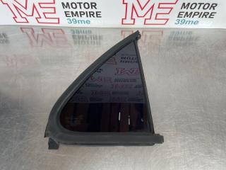 Форточка двери Kia Sorento I 2004 Б/У Форточка двери Kia Sorento I 2004