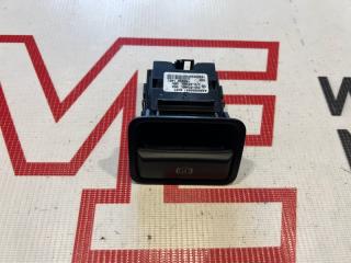 Кнопка ручного тормоза Mercedes GLA-Class 2016 Б/У Кнопка ручного тормоза Mercedes GLA-Class 2016