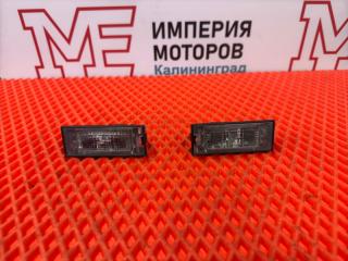 Запчасть фонарь освещения номерного знака Renault Megane 2010