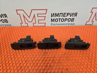 Запчасть кнопка стеклоподъемника Nissan Qashqai +2 2012
