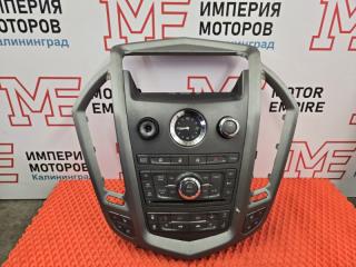 Запчасть центральная консоль cadillac srx 2