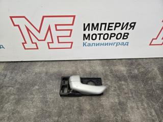 Фото запчасти ручка двери внутренняя передняя левая Hyundai i10 2009 Б/У запчасть Запчасть ручка двери внутренняя передняя левая Hyundai i10 2009