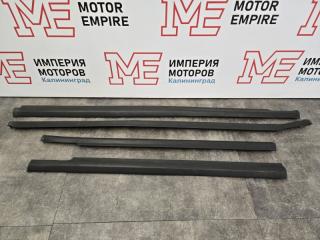 Запчасть уплотнитель стекла двери Mercedes M-Class 2004