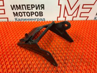 Кронштейн двигателя передний A3 2010 1.6 BSE