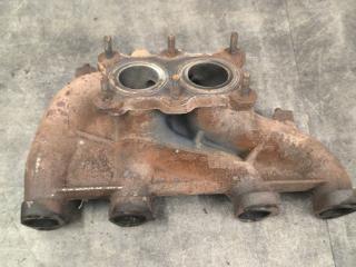 Коллектор выпускной A3 2010 1.6 BSE