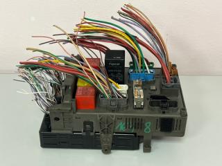 Запчасть блок предохранителей Renault Espace Vel Satis 2002