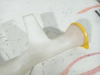 Горловина бачка омывателя Nissan Navara D22S