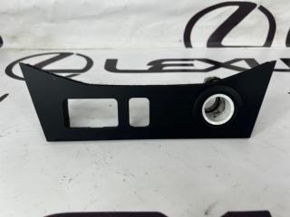 Фото запчасти накладка на торпедо Toyota Harrier 2003-2013 контрактная запчасть Запчасть накладка на торпедо Toyota Harrier 2003-2013