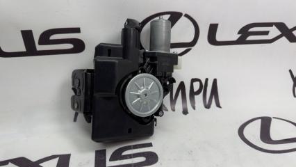 Замок крышки багажника задний Toyota RAV4 2020