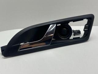 Запчасть ручка внутренняя левая Skoda Octavia 2011