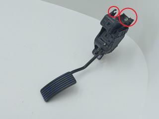 Запчасть педаль газа Mitsubishi L200 2010