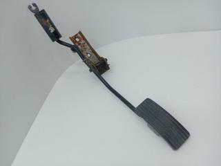 Запчасть педаль газа Mitsubishi Lancer 2004