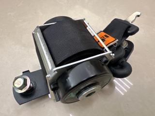 Запчасть ремень безопасности задний Mazda Mazda3 2008