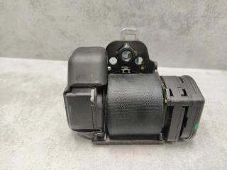 Запчасть ремень безопасности задний Mitsubishi Carisma 1999