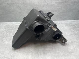 Фото запчасти корпус воздушного фильтра Mitsubishi Colt 2005 Б/У запчасть Запчасть корпус воздушного фильтра Mitsubishi Colt 2005
