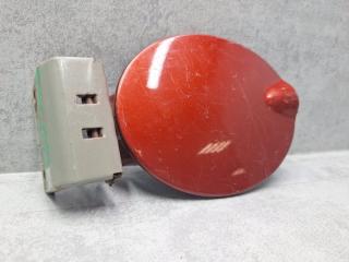 Фото запчасти лючок топливного бака Лада Гранта 2013 Б/У запчасть Запчасть лючок топливного бака Лада Гранта 2013