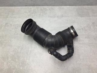 Запчасть патрубок воздушного фильтра Volkswagen Passat 2008