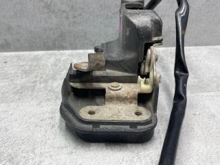 Замок двери задний левый Mazda 626 GE FP