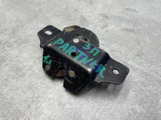 Запчасть замок багажника правый Peugeot Partner 2010