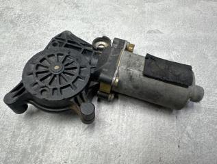 Запчасть мотор стеклоподъемника передний левый Mercedes-Benz E-Class 1994