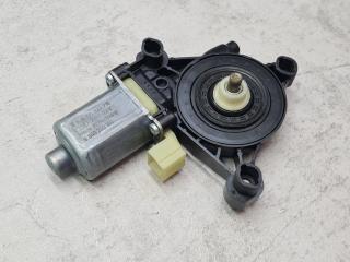 Запчасть мотор стеклоподъемника передний правый Skoda Octavia 2015