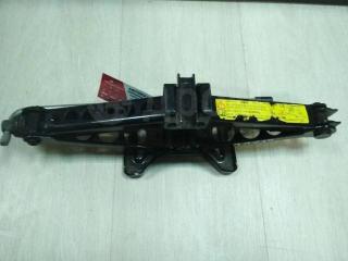 Запчасть домкрат Jaguar XJ 2009-2015