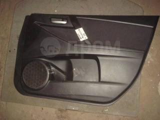 Запчасть обшивка двери передняя правая Mazda 3 2009-2013