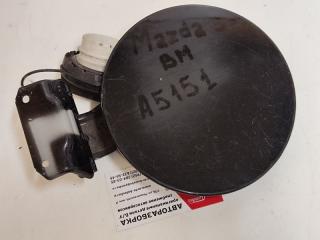 Запчасть лючок бензобака Mazda 3 2013-2016