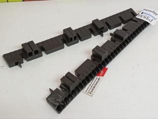 Фото запчасти кронштейн переднего бампера (пара) Volvo S60 2000-2009 новая запчасть Запчасть кронштейн переднего бампера (пара) Volvo S60 2000-2009