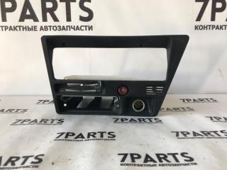 Консоль магнитофона MITSUBISHI GALANT E33A 1 ракурс