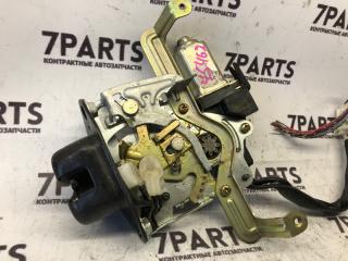 Замок 5-й двери HONDA STEPWGN RF8 2 ракурс
