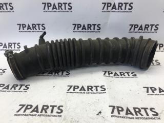 Патрубок воздушн.фильтра MITSUBISHI MIRAGE DINGO CQ2A 4G15 MR497683 2 ракурс