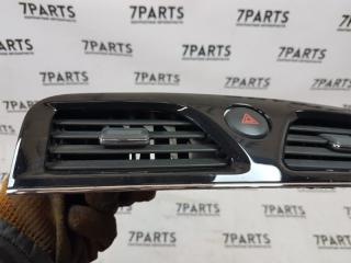 Регулятор направления воздушного потока NISSAN SERENA C26 687501VA0A 3 ракурс