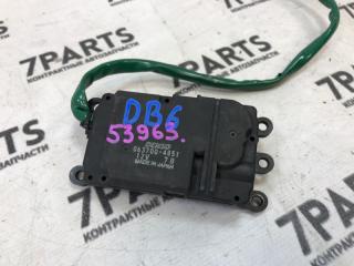 Сервопривод заслонок печки HONDA INTEGRA DB6 063700-4851 2 ракурс