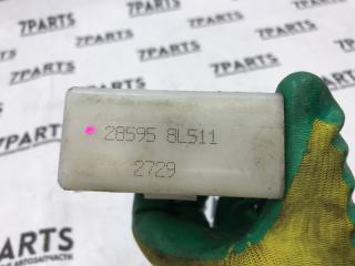 Блок управления дверьми NISSAN LAUREL HC35 285958L511 2 ракурс