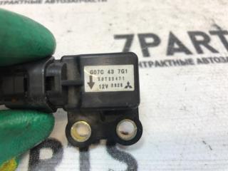 Датчик airbag MAZDA PREMACY CP8W G07C437G1 2 ракурс