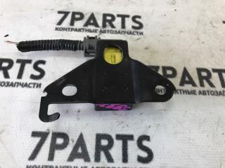 Датчик airbag левый TOYOTA KLUGER V ACU20 89174-48030 2 ракурс