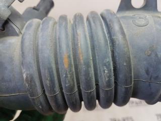 Патрубок воздушн.фильтра TOYOTA RACTIS NCP100 1NZ 17880-21091 3 ракурс