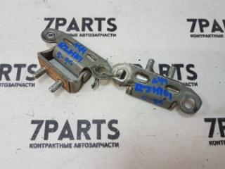 Петли 5-й двери TOYOTA HIACE RZH101 2RZE 2 ракурс