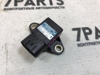 Датчик ускорения TOYOTA CROWN MAJESTA UZS186 3UZFE 89191-50020 1 ракурс