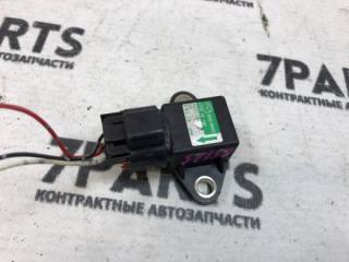 Датчик замедления MAZDA DEMIO DE3FS ZJ ZY98189A1 1 ракурс