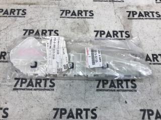Крепление бампера правое заднее TOYOTA RACTIS SCP100 52575-52130 1 ракурс
