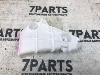 Запчасть крепление бампера заднее левое TOYOTA NOAH